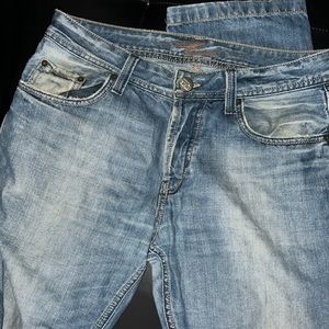 Colin's David 45 Men's 31 X 32 Jeans Regular Fit Button Fly. In good condition.